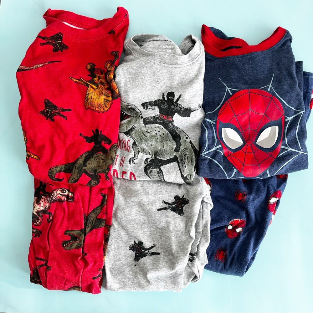 3 Pairs Carter's snug fit Pajamas Kid's 8 Spider-man and Ninjas on dinos